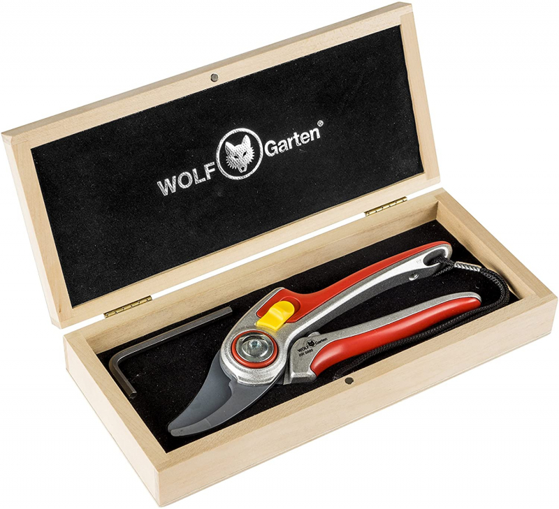 Nožnice WOLF-Garten RR 5000 v darèekovom drevenom boxe